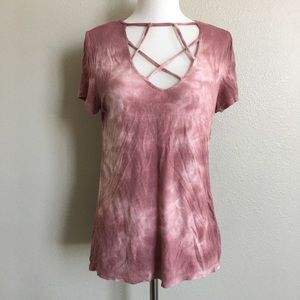 American Eagle Outfitters Mauve Tie-Dye Short Sleeve Tee with Lattice Neck